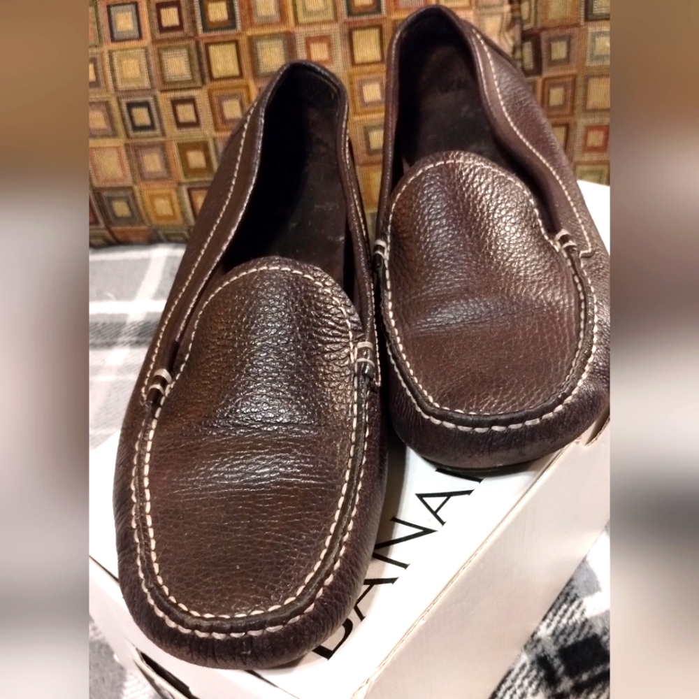 Women's flats